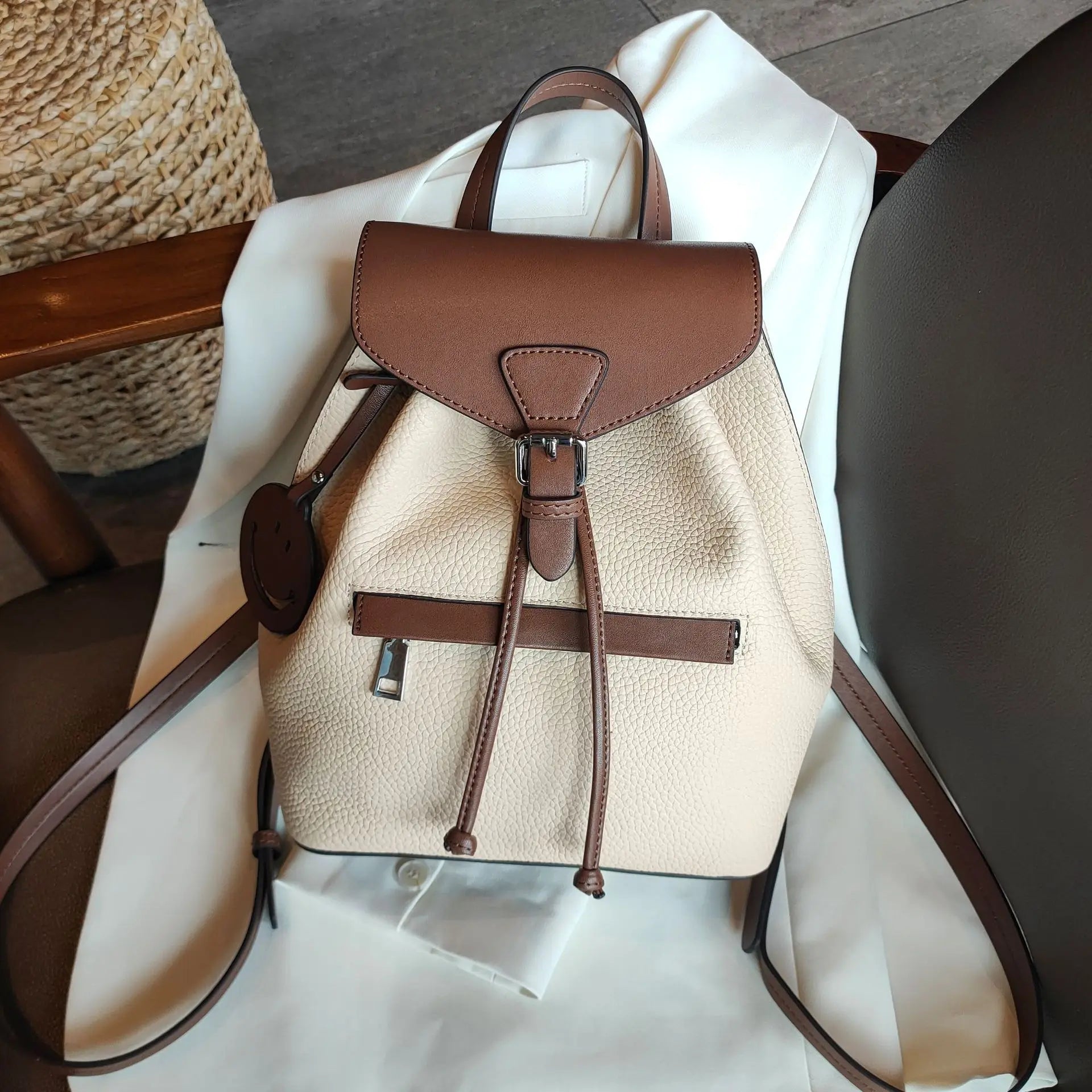 NL-350 MOCHILA DE MUJER